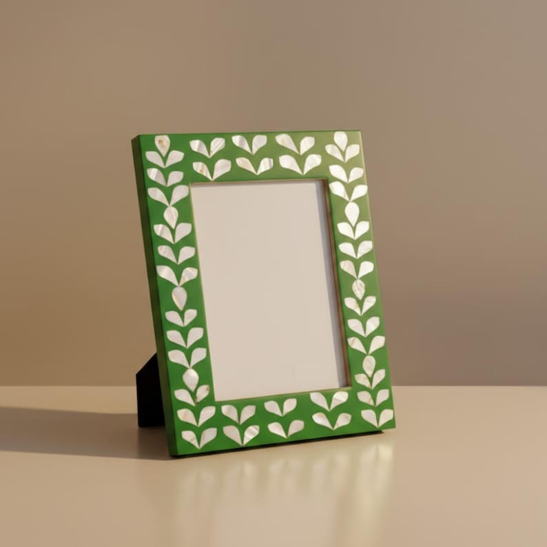 Mother of Pearl Inlay Photo Frame | Black Resin Leaf Pattern | Handmade Luxury Décor