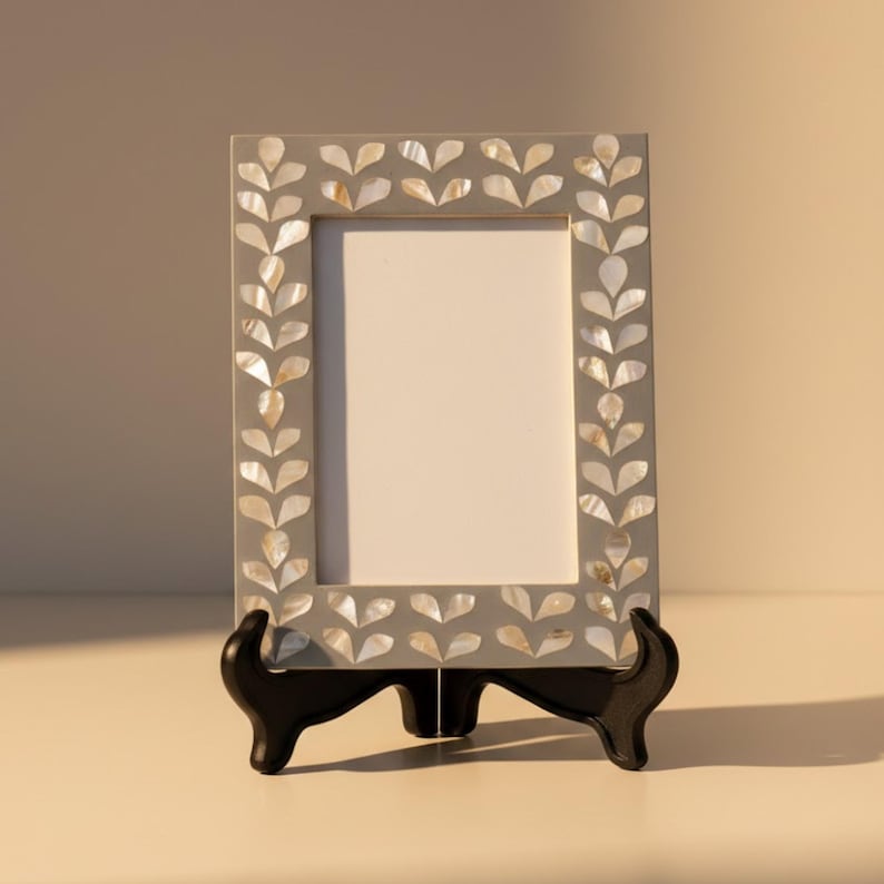 Mother of Pearl Inlay Photo Frame | Black Resin Leaf Pattern | Handmade Luxury Décor
