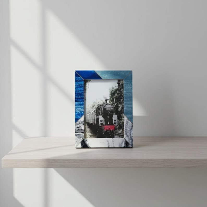 Handmade Resin Photo Frame | Modern Tabletop Picture Frame for Home & Office Décor