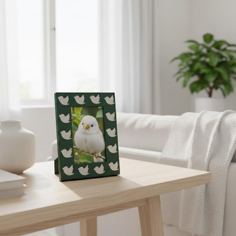 Handmade Resin Photo Frame with Bird Pattern | Modern Decorative Picture Frame for Home & Desk